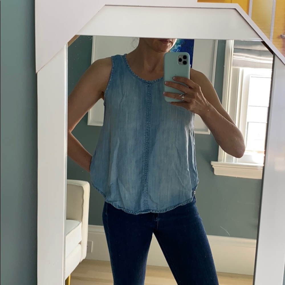 Bella Dahl light weight denim top